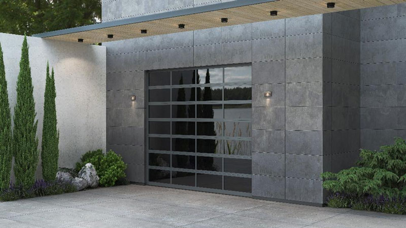 «АЛЮТЕХ» представляет новые возможности для дизайна секционных и панорамных ворот