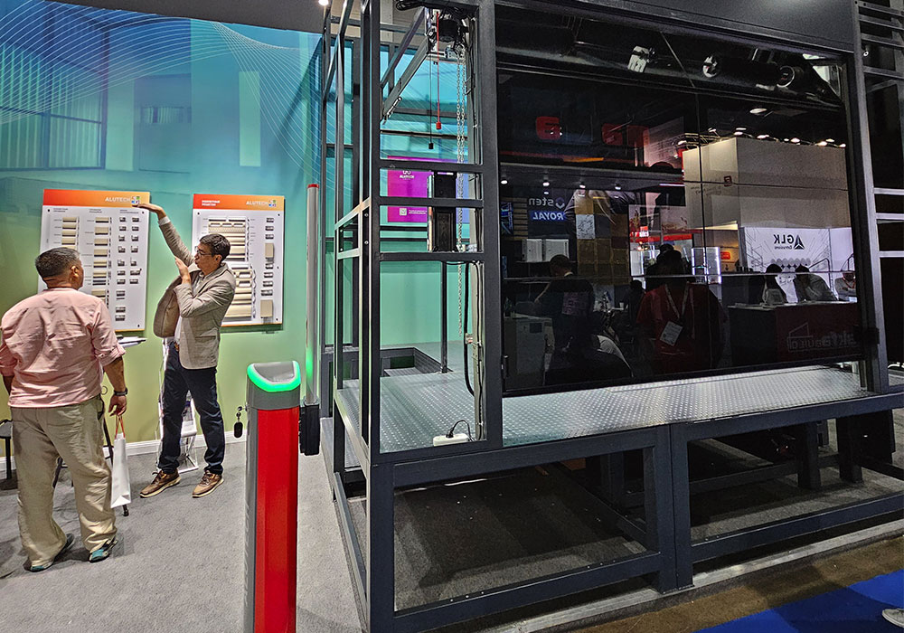 «АЛЮТЕХ» представил фирменную экспозицию на выставке KazBuild в Алматы