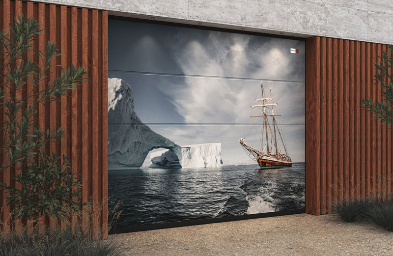 Эстетика древесины: «АЛЮТЕХ» представляет новые принты для цифровой печати на воротах